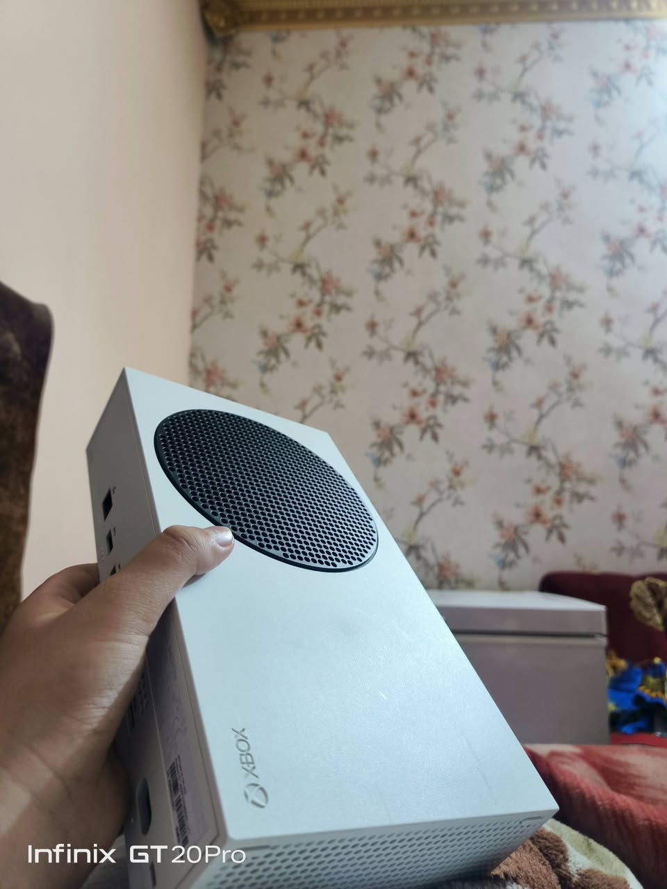 جهاز Xbox نضيف اي مشاكل مابي كل ملحقات ويا وما مفتوح جهاز+يده مامفتوح اخو جديد اصدار 2022 توصيل فقط كركوك // رقم *********** + سعر 350الف
