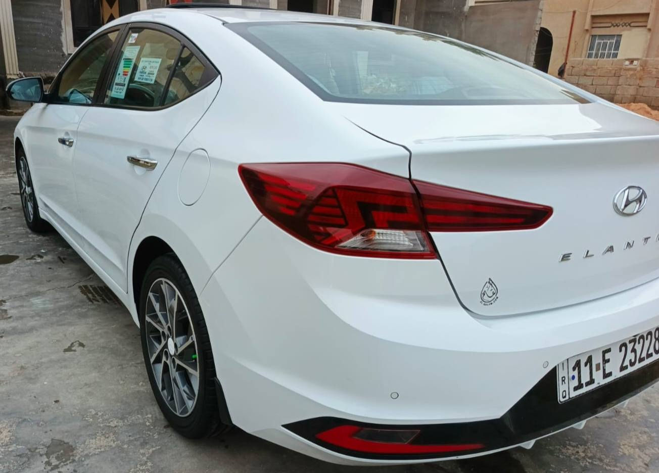 سلام عليكم من رخصت الادمن سياره النتره للبيع موديل 2019 فول سياره بصمه صندوق ذكي كشانه جلد  مكفوله كفاله عامه عدا دوسه ماشيه 85 السعر 170وبيه مجال للاستفسار ع هذا الرقم *********** المكان رمادي جويبه
