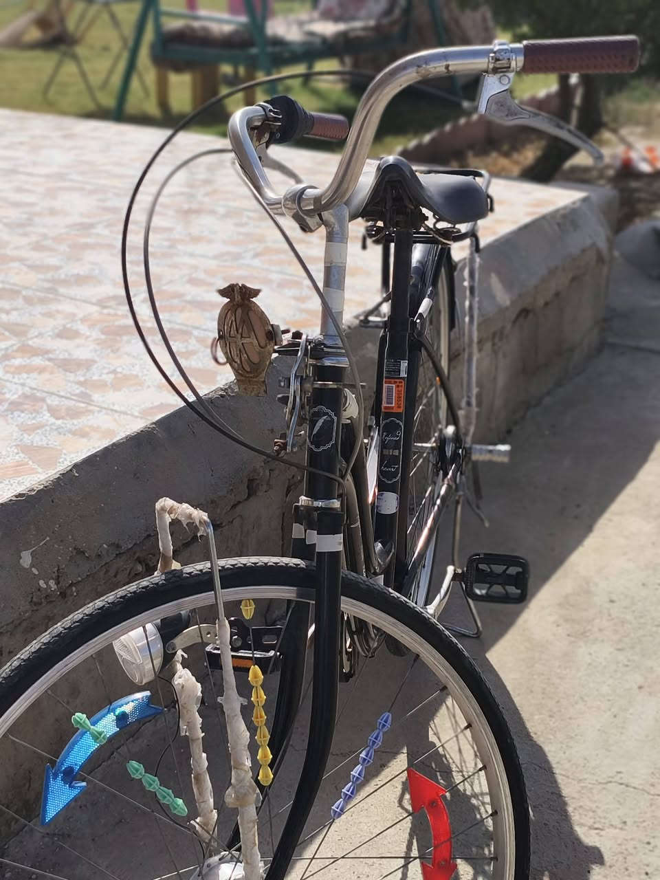 السلام عليكم بايسكل بطة للبيع نضيف جدا مال حاوية مابي نقص السعر 80 وبي مجال المكان  اليوسفية القصر الأوسط ***********
