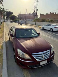 جنيسيز 2013 بسعر جدا مناسب  79$ رقم بغداد لون ماروني محرك 6 سلندر  ، ,...