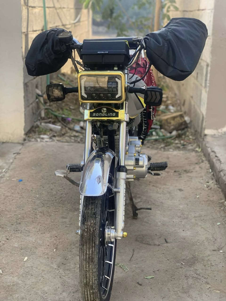 سيفان موديل 25
السعر725وبي مجال
أوراق موجوده 
مكاني ديالى الخالص 

تفاصيل الدراجه

محرك  شلعه فول بي

النقص الي بي فقط باتري  

والدشبول واكف (ما محروك بس نقص واير)

موجود خاص


**إذا كنت صاحب هذا الإعلان وتريد حذفه لأي سبب، رجاءا أرسل رسالة إلى الدعم الفني**