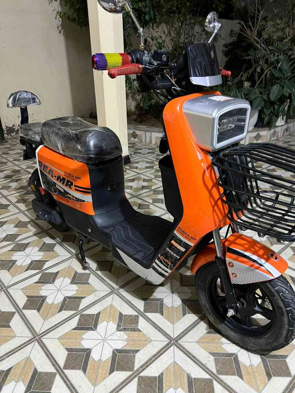 دراجه R7 2025 استعمال 3 شهر فول مواصفات سعر 350 وبيها مجال للاتصال ***********
