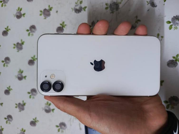 ايفون 11 ذاكره 128 بطاريه 88 نضافه 100‎%‎ زلغ مابي هو والجديد سوه وتر بروف وبلحاسبه كله نورمال يعني كلشي ممبدل بي

السعر 300 الف قفله 💗💗

العنوان بعقوبة تقاطع القدس 

📞📞***********.  واتساب.
