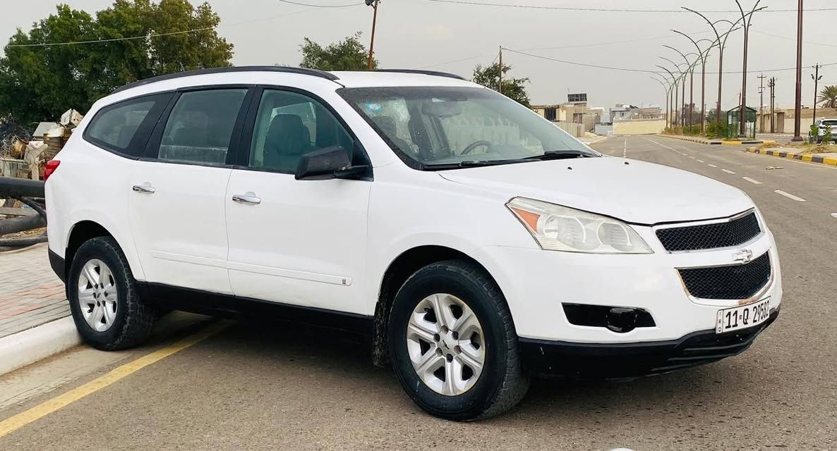 السعر 78 الاستفسار *********** شوفر ترفس2009 خليجي مكفوله كفاله عامه من الضربه والتبديل بيهه رش صبغ مكانات تكشير فقط مكينه 3600 وكير مكفولات حداديه جديده تخم تاير تبريد3 قطع مواصفات السياره معروفه السياره جديده وجاهزة بمعنى الكلمه رقم بغداد نكليزي بسمنه سنويه 2029 مكان السياره كربلاء
