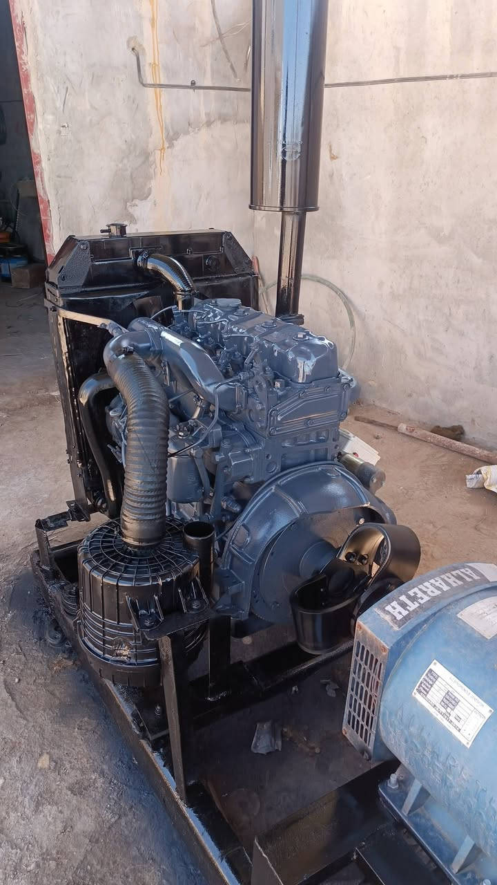 للبيع مولده المحرك بيركنز صيني مجفت كله جديد عله السحك وراس توليد 10كيلو واط 50امبير ما ذب عليه ولا الف ومحرك دويز 27حصان تونسي هوه وخنزيره 5×6ايرانيه كامله مكمله مستعجل عله البيع المكان واسط قضاء الحي ناحية البشائر الاستفسار عله الرقم ***********/***********
