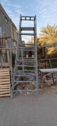 ٢ منجنيقات • ارتفاع ٢.٥م • استعمال قليل