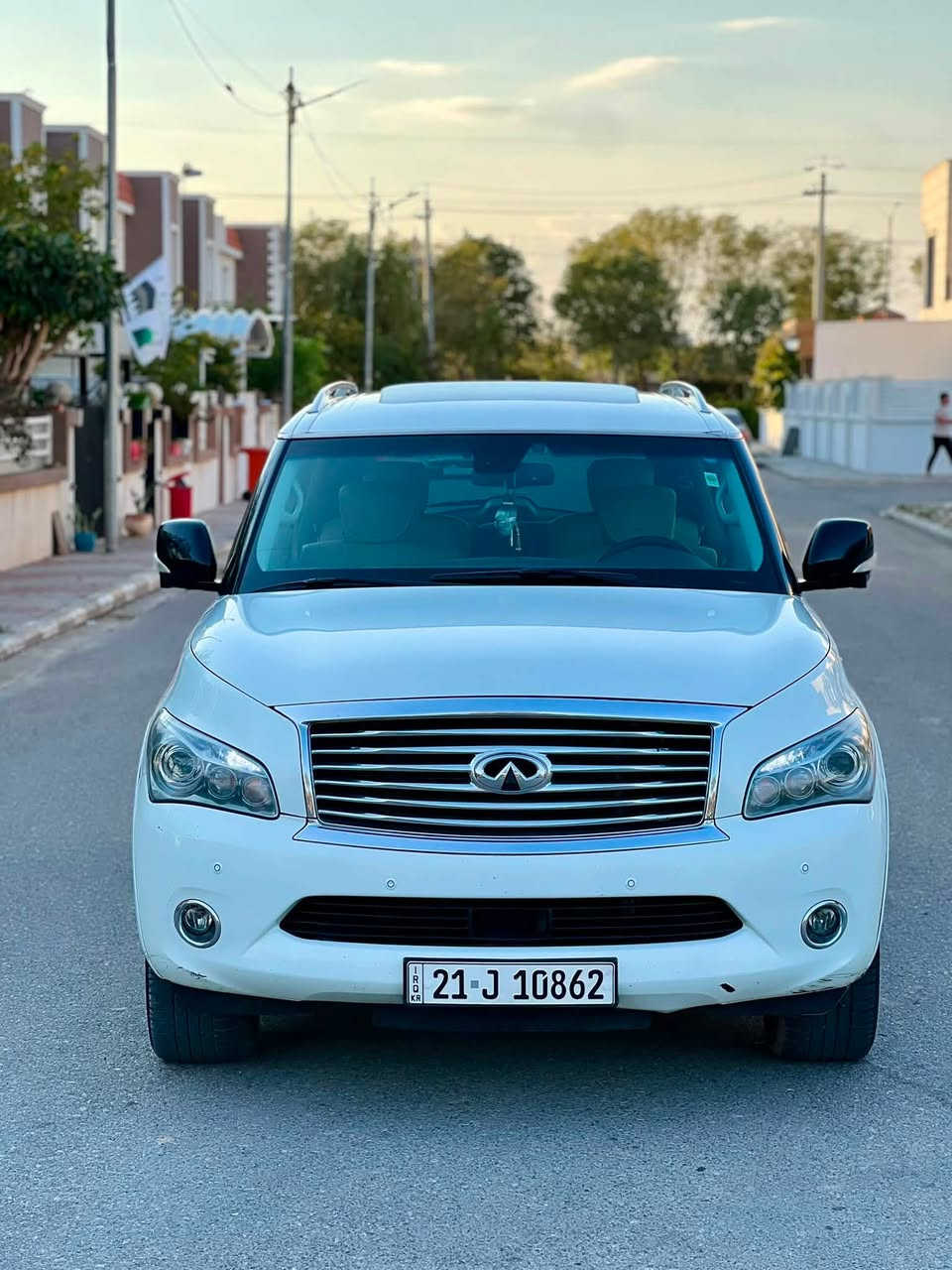 بـ185 و بيها مجال 
انفنتي QX80 خليجية وكالة سردار مكفولة كفالة عامة بدون حادث بدون صبغ كير و محرك بشرط فول مواصفات كشنات vip سيارة كلش نظيفة 
كشنات تدفئه و تبريد 
رادارات كامرات 360 
تحديد مسار و كروز سرعة 
صندوق كهرباء 
ثلاجة
مري كهرباء
تبريد 3 قطع
عنوان ديالى خانقين 
تواصل ***********
