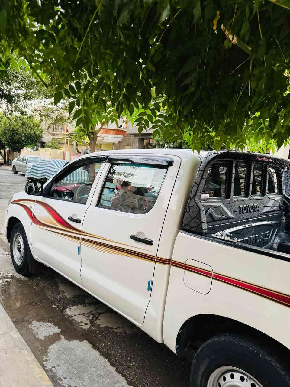 مەرزیە ٢٠٠٨ بئ بۆیاخ 
***********
سەنەوی تازەیە تا ٢٠٢٩ 
بەناوی خۆمەوەیە سەیارەکە
بەشەرتی گێرو مەکینە 
کامل سیرفس بئ تەقەورەقە
١٤٩ گەلاو کەمئ معامەلە 

ئادمین❤️ السليمانية, العراق
