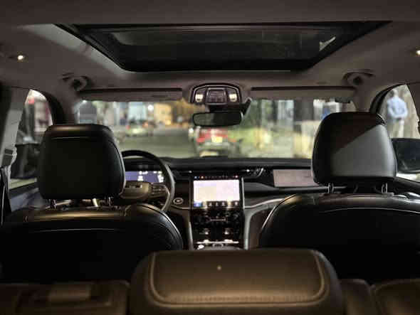 جيب لاريدو بلكر
موديل 2023

ماشيه 45

السياره كهربائيه 

1هيبرد

2شحن 

3بانزين

السياره كلين تايتل امريكيه 

بدون حادث

فول مواصفات 

1/1

السياره بسمي ثاني يوم تحويل

كشن كهرباء كشن جلد كشن ذكي 

السعر 325وبيهه مجال الطيبين

العنوان بغداد حي القاهره

***********
