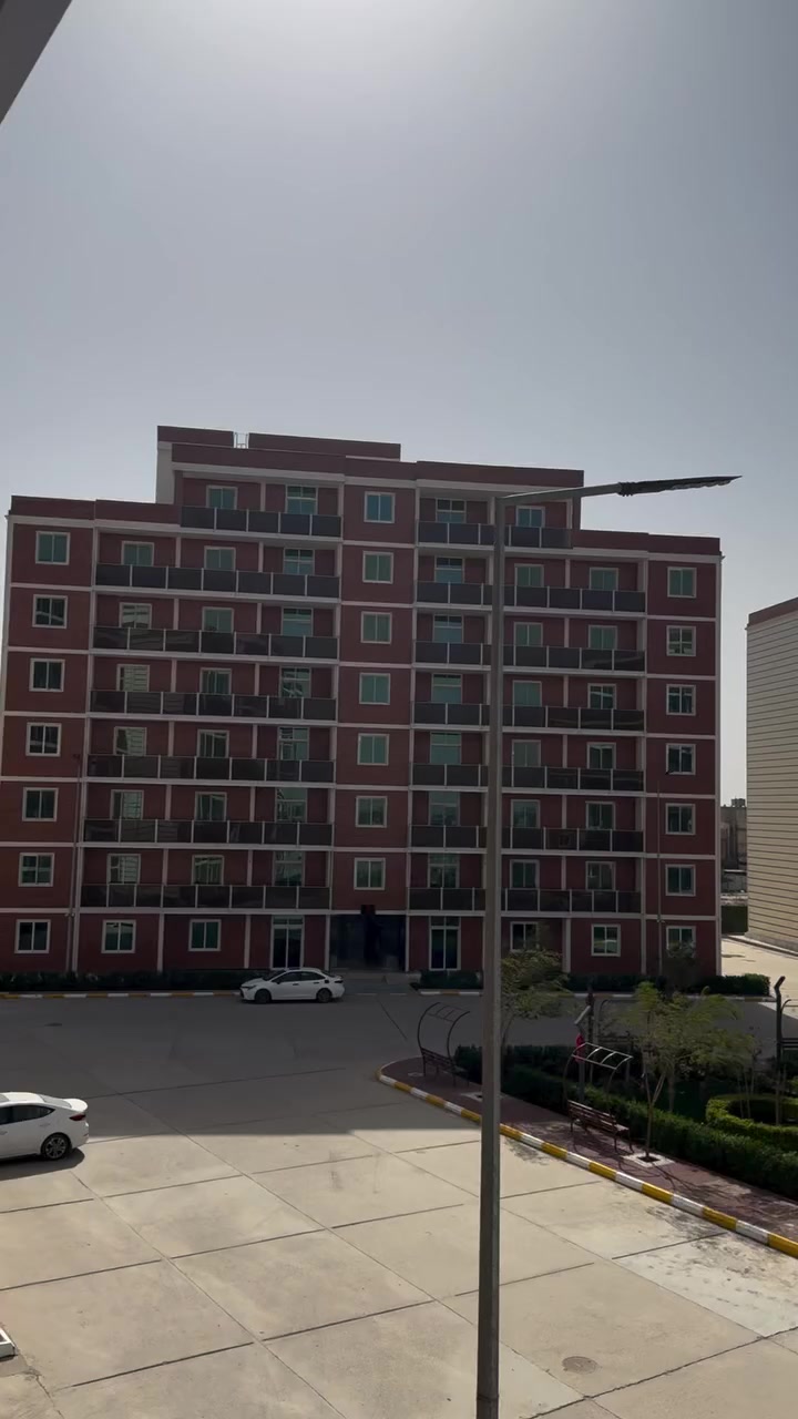 للبيع وللإيجار شقق داخل مجمع ايادي الكاظميه بأسعار ومساحات مختلفه للاستفسار ***********
