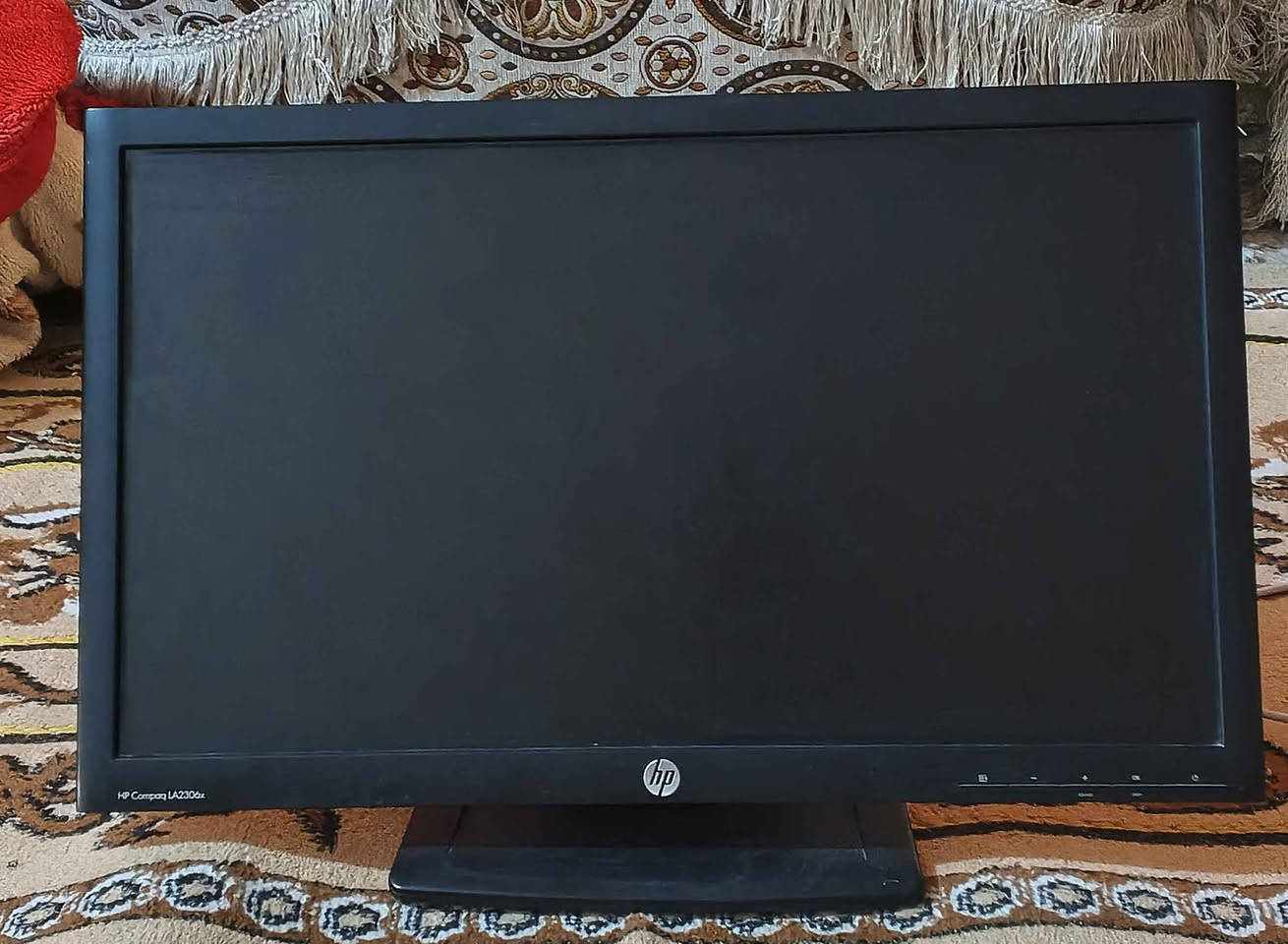 السلام عليكم 
شاشة hp compaq LA2306x
حجم 23
جودة FHD 1920*1080
الهرتزية توصل لل70hz
تتحرك بكل الاتجاهات
بيهة مدخل دسبلي بورت وvga
شغالة مابيهة اي مشاكل
سعرهة 65 الف
مكاني ناصرية اسكان الصناعي
ماعندي توصيل ناصرية, ذي قار


**إذا كنت صاحب هذا الإعلان وتريد حذفه لأي سبب، رجاءا أرسل رسالة إلى الدعم الفني**