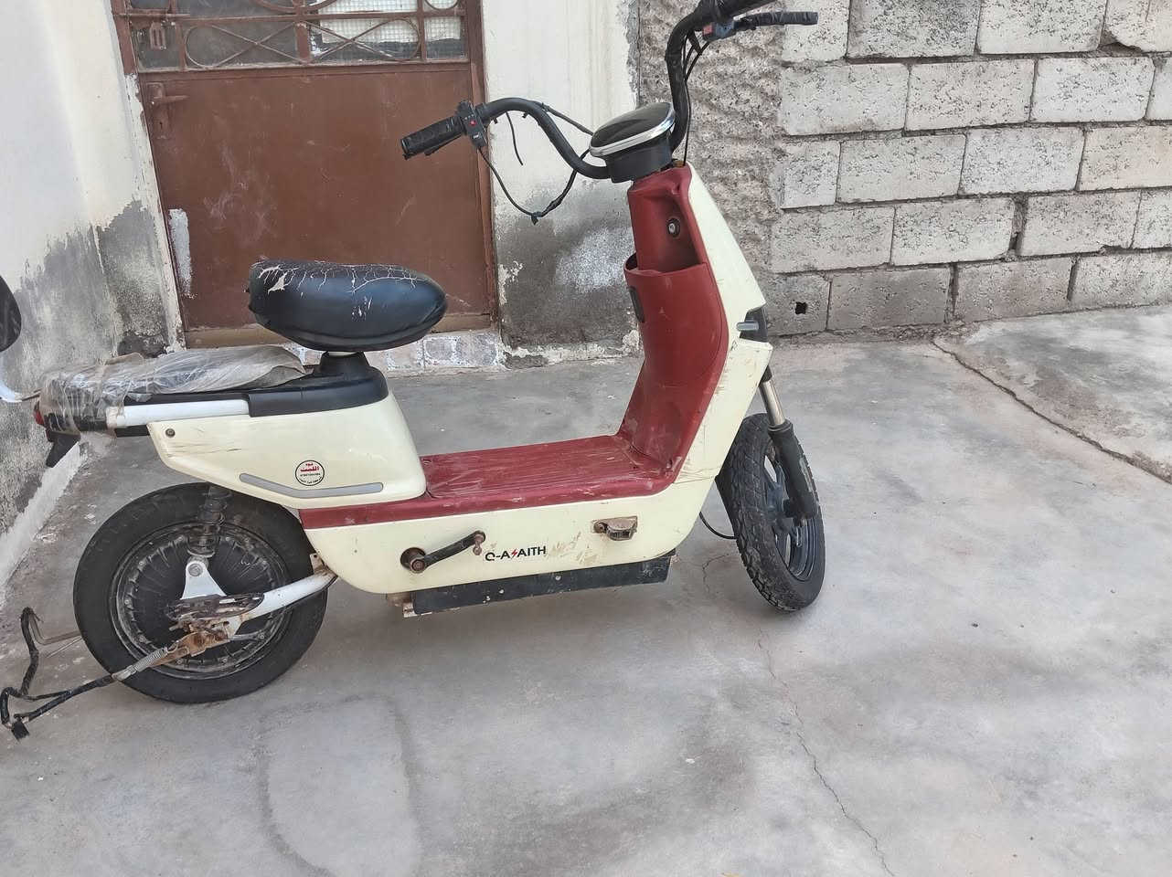 السلام عليكم  دراجة شحن السعر 250 وبيه مجال


**إذا كنت صاحب هذا الإعلان وتريد حذفه لأي سبب، رجاءا أرسل رسالة إلى الدعم الفني**
