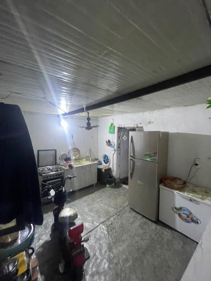 بيت للبيع العنوان(بغداد الجديده-جبار ابو الشربت ع القناه)مساحه ٩٠متر بيت تجاوز للتفاصيل الاخرئ الاتصال علئ الرقم ***********)

السعر ١٠ قابل للتفاوض
