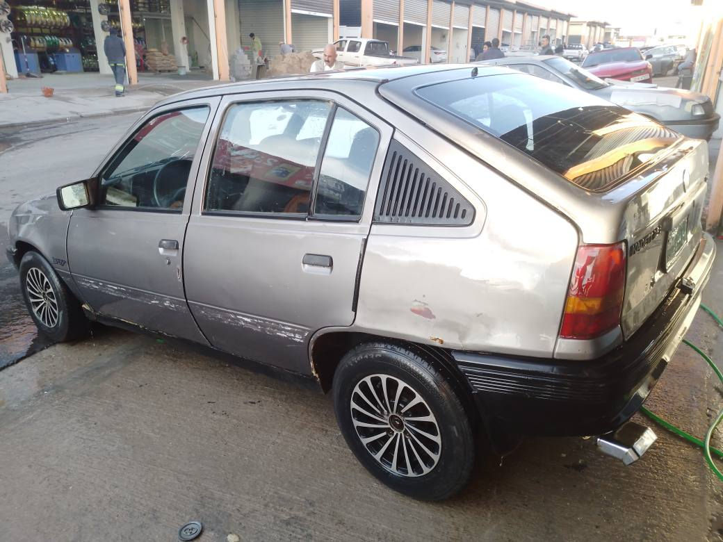 ‎كاديد موديل 1990زورجوانوباك سعر 13مجال گيرمحرك شرت سيلايد باور‎ اكر, نينوى
