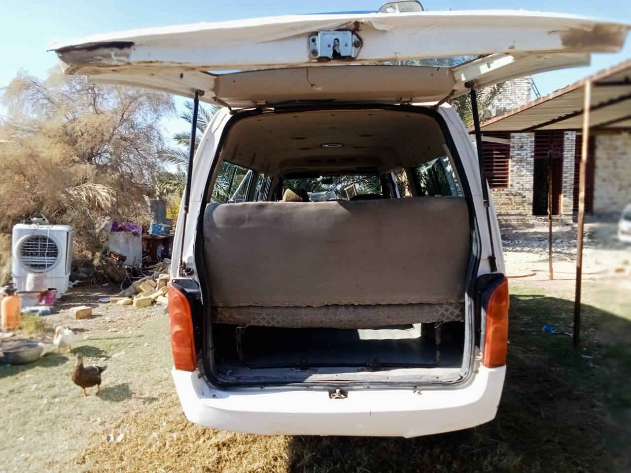 سلام عليكم جنبي  ١٥   بسمي مداور ثاني يوم رقم بصره   نكليزي مصفره من كلشي  مكينه وكير وكسن مكفولات كشر مكفول من صبغ وضربه القويه بيه طخه ب سيطه حداديه تخم تاير دوشمه كهربائيات كله شغاله سعر ٨٠ وبيه مجال مايعجبك سعر اعبر المنشور   مكاني ناصريه قضاء رفاعي ***********
