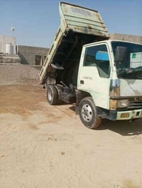 سياره كنتر عضم للبيع شاصي مكفول السعر 75 07817460299