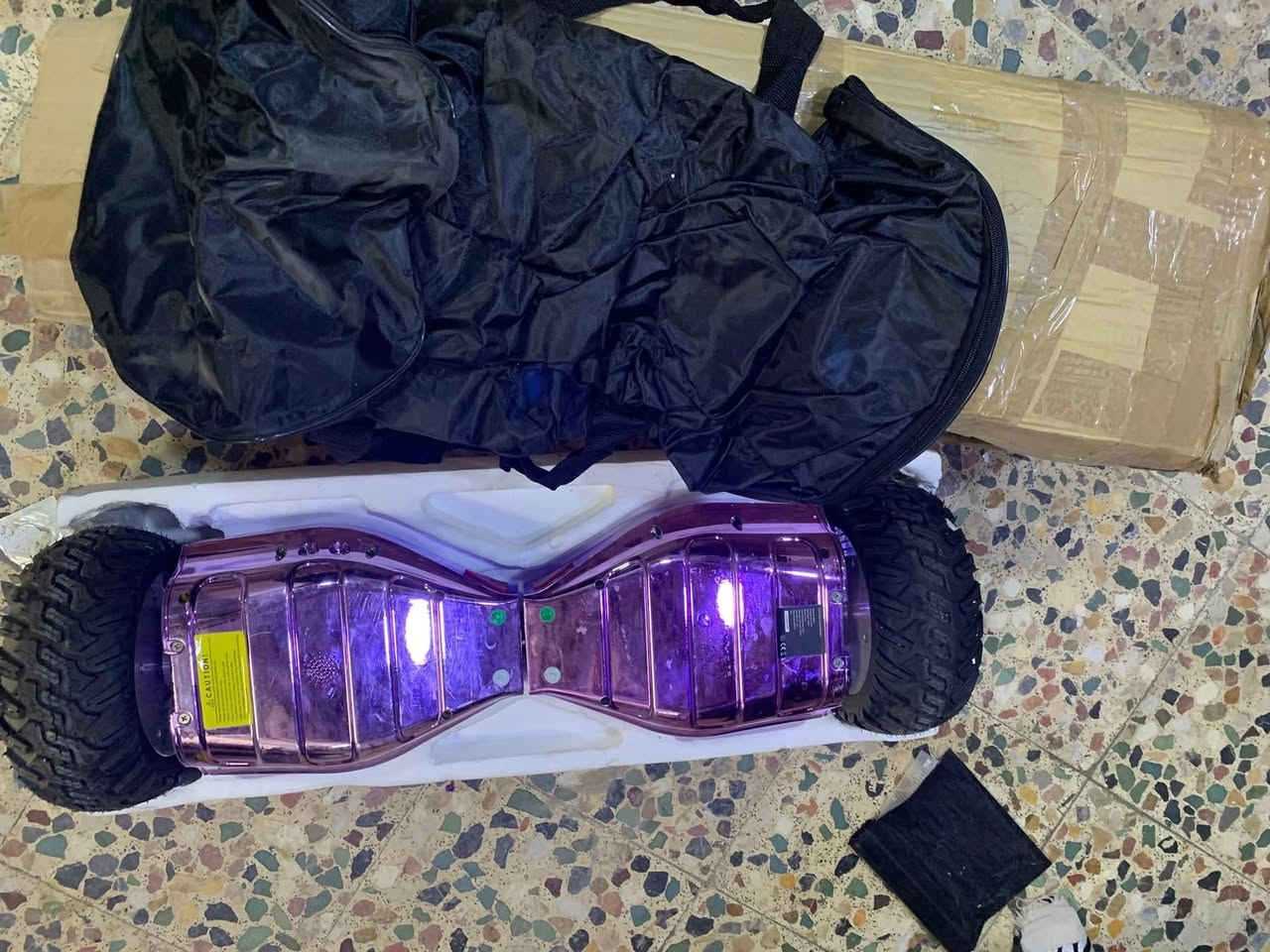 سكوتر جديد فقط مفحوص  السعر 85 الف


**إذا كنت صاحب هذا الإعلان وتريد حذفه لأي سبب، رجاءا أرسل رسالة إلى الدعم الفني**