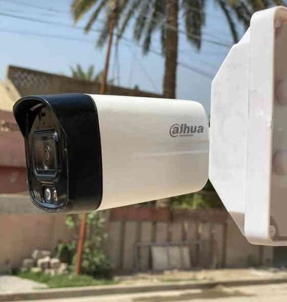 عرض خاص.
تنصيب وتجهيز وصيانه موقعيه لكامرات المراقبه 
كامرات مراقبه الاصليه والتجاريه باسعار تنافسيه مع باقي المحلات 
تنصيب الكامرات بخاصية VIP
مع ضمان مدة سنه كامله على الكامرات والنصب 
مستعدون لتجهيز ونصب كل من 
المحلات التجاريه 
والدوائر الحكوميه 
والبيوت 
والاسواق 
وساحات وقوف السيارات 
(لاتهتم ويانه بصعود ونزول الدولار)
للطلب والاستفسار الاتصال على الرقم 
*********** عمارة
