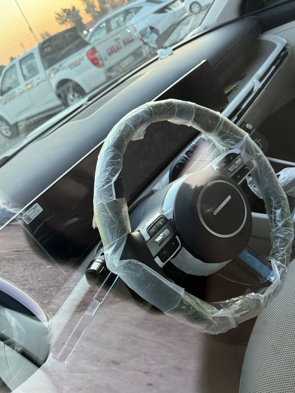 توسان 2025
تو كلر
باب خلفي كهرباء
بردات ابواب
بصمه 
سايد. ابريك. بصمه تشغيل عن بعد
حساس امامي. خلفي
ماشيه 2 
واسط. العزيزيه
***********
بيه واتساب
