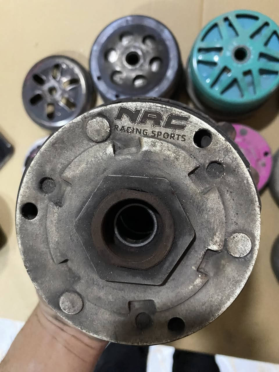 غراض سكنس للبيع إذا كلهن شلع يختلف السعر 

١-كلج راياضي NRC 🔥🏁اصلي كت كامل سعر 150 ألف 
٢-كلجات بيهن رياضي وبلادي ماكس وسكنس سعر ٦٥ ألف 
٣- صالنصة رياضي سكنس بوري عدل اصلي سعر ٦٠ ألف 
٤-صالنصة ماكس عدد 2 سعر ٤٥الف 
٥-دبلات رياضي +قلاعات سكنس جبلي سعر 100الف 
٦-ضفيرة وعقل سكنس نثية سعر ٨٥الف 
٧-مكينة سكنس معلكة ولف سعر 80الف 

مكاني بغداد حي الجامعة ***********
