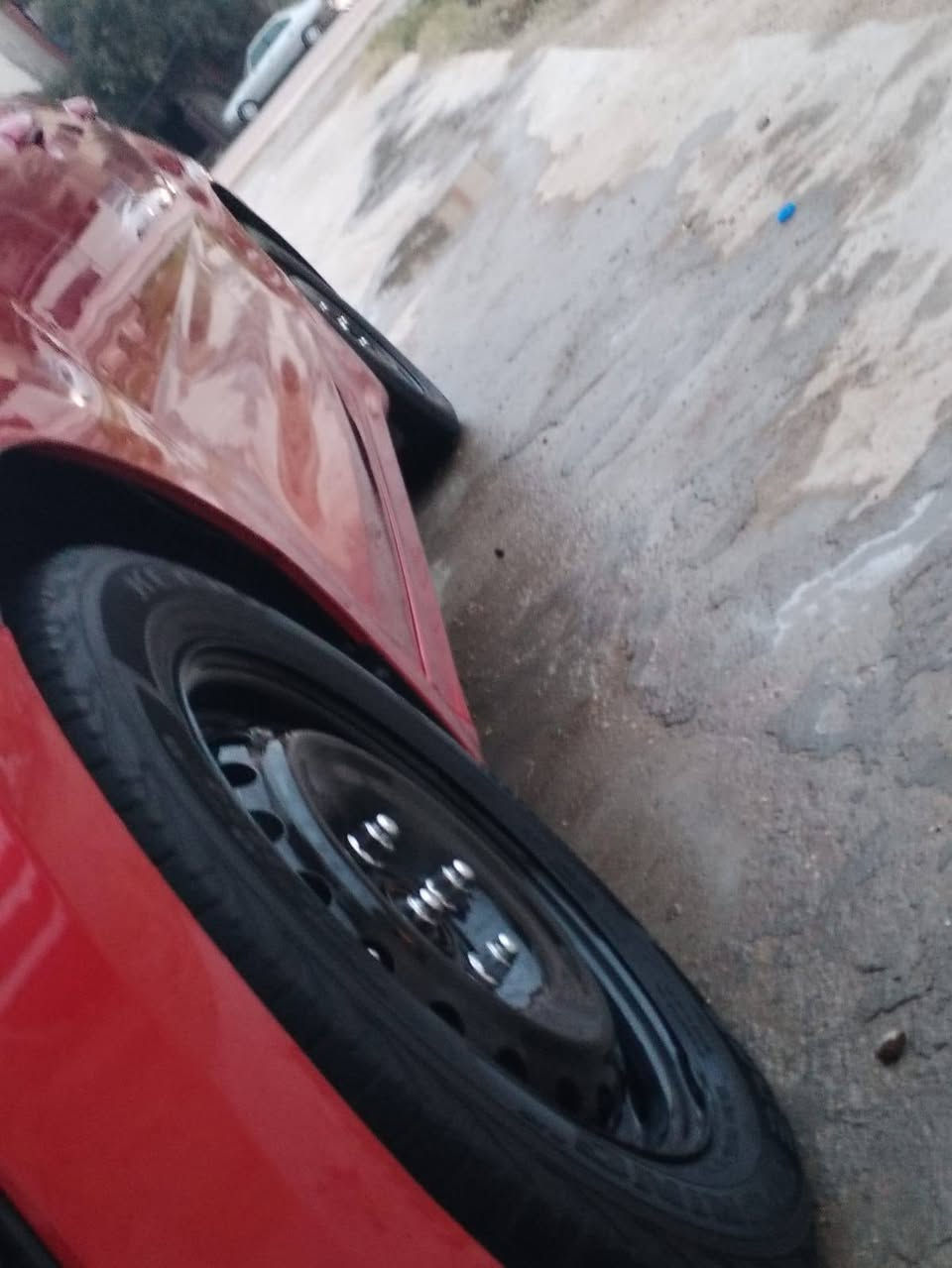 كيه ريو وارد امريكي للبيع

الون : احمر 

موديل: 2023 

مكينة : دوش المرغوب وليس GDI

شاشة : كار بلي افلات جبيره كامرة دوارة 

مثبت سرعة

مانع انزلاق :  ABS

نضام EQO تقليل صرف للبانزين 

نضام normal الطبيعي 

نضام Sport  للسرعة 

تحكمات سترين للجهتين 

بلاجكتور زينون بلاد 

تخم تاير 

دوشمة عام

تبريد تدفئه  

***********

***********

علماً مكان السيارة بغداد
