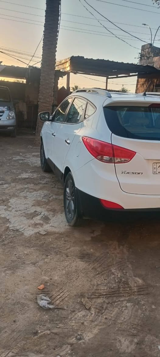 السلام عليكم  توسان  موديل 2014 شكل 15  مكفوله  تبريد  مكينه حداديه كفاله  رقم بابل  انكليزي  تحويل ثاني يوم  السعر 157$ وبيه مجال رقم الهاتف  ***********
