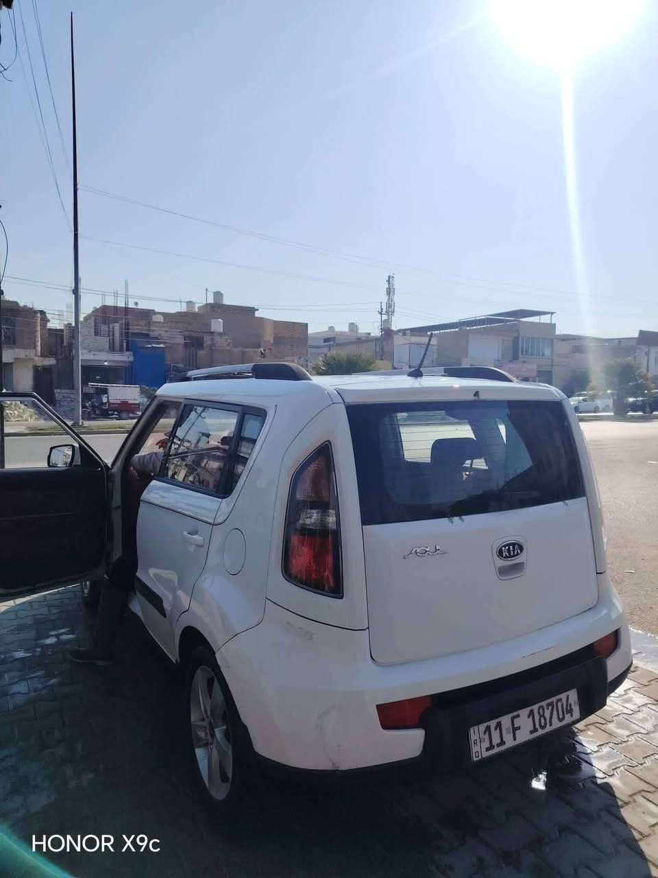 السلام عليكم كيه صول خليجي 2011
ماشيه(110) فقط
كير ومكينه (مكفولات لا تنقيص ولا تبخير)
صبغ (بدور الجاملغ بسيط كلش صغير وباب السايق ٤ اصابع فقط فقط)
(وبيها بارد بسيط )
(السياره بأسمنا )
(داخل احمر بلادي كلش نضيف )
(شاشه تاب)
107 وبيها مجال وبخدمتكم 

***********
مكانها نجف
