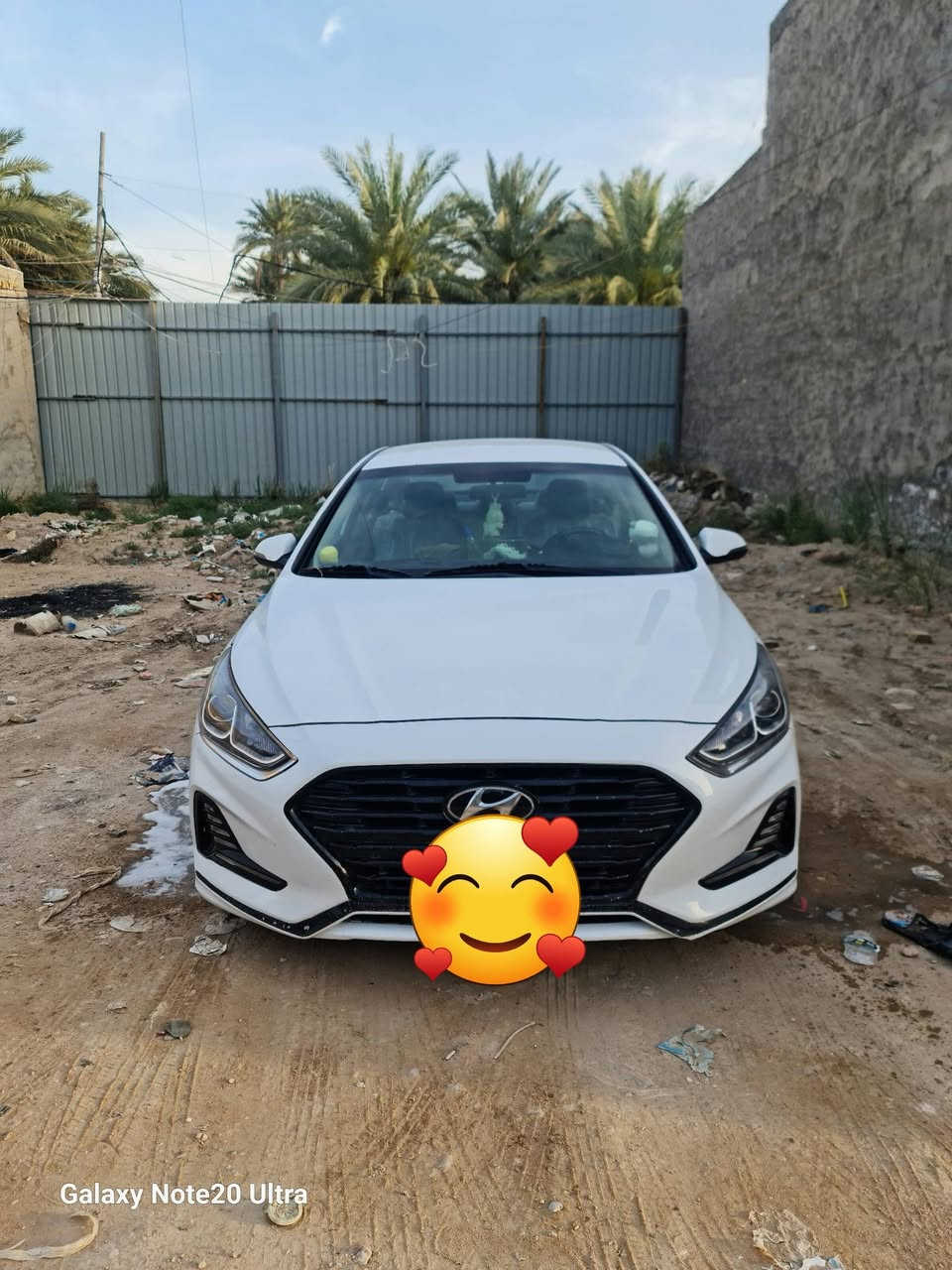السلام عليكم.
سوناتا موديل 19 محرك 2400 GDI رقم بابل. مواصفاته. 

تحكم كامل بلمقود 
مانع انزلاق 
مثبت سرعه 
اوامر صوتيه 
كامره خلفية 
كشنات تدفئه 
رادارات جانبيه 
رادار خلفي 
تخم تاير جديد 
تغليف الارضيه بلكامل 
تغليف الكشنات 
ادامه منظومه الاحتراق بلكامل 
وبعد بيه هواي مواصفات. 
مكفوله من اللغد والشواصي والتكم. 
السياره مناقصه برغي بفظل الله. 
تبريده خير من الله. 
كهربائيته كله بلادي. 

ترهم مراوس اوبيع 
130$
***********
