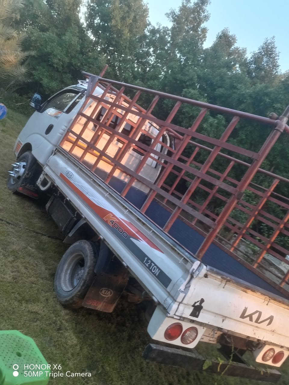 السلام عليكم
  
   للبيع كيا فحل موديل ٢٠١٣

سياره كفاله كير محرك شاصي تخم تاير كفاله من ضربه وصبغ وتبديل

      رقم قادسيه تحويل ثاني يوم سنويه مانافذه
      سعر ١١٧ وبيه مجال للشراي
مكاني بابل النيل شراي يتصل ***********
