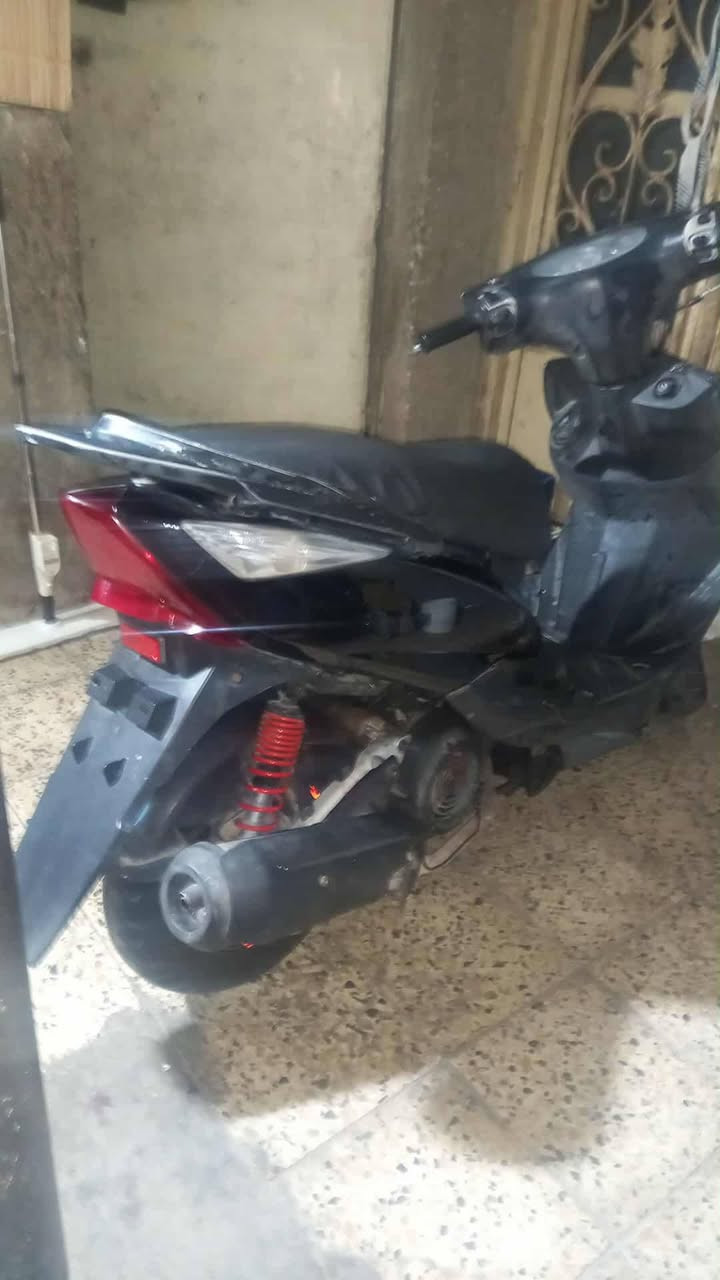 السلام عليكم دراجه الثعلب سرعه 140 كامله دراجه مكان بغداد الشعله حي الجوادين السعر 250 وبيها مجال واللي يريد خليجي خاص كامله الدراجه سلفندر هندر كله شغال


**إذا كنت صاحب هذا الإعلان وتريد حذفه لأي سبب، رجاءا أرسل رسالة إلى الدعم الفني**