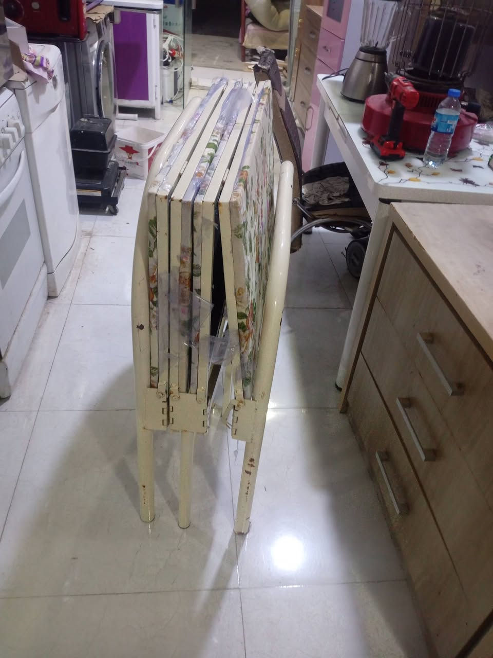 اثاث منزلي منوع اسعار مناسبه أربيل فرمان بران قرب مدرسة السعادة واتساب *********** نشتري أثاث من البيوت
