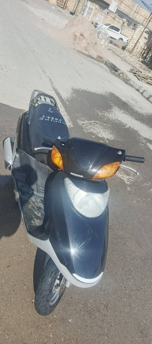 سلام عليكم سبيسي ماليزي نضيفه وحلوه مابيهة نقص مفتوحه مره دراجه خير من الله نكره سلف مكينه ناعمه سعرهة 350 قفل مكاني كوت انوار الصدر شراي يتصل ***********
