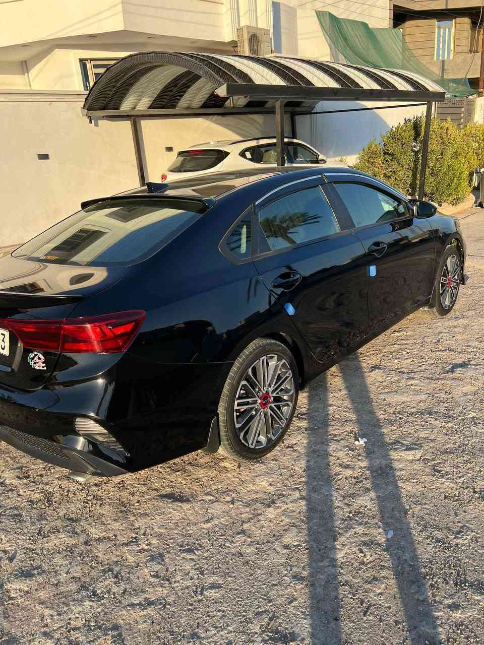 بيع مستعجل للبيع فورتي 23امريكي سرقه جاملغين وبنيد محرك 2000 دوش منضومه زنون 200 شاده جديد دوشه جديد تخم تاير ويل كب 18جي تي لاين سياره الف ماتصرف عليه تبريد ثلج تررايك للبصره هاذه تررتيب مال جناي بس محتاج وحبيت ابيع ***********مكان سياره بغداد تاجي سعر 128وبيه مجال
