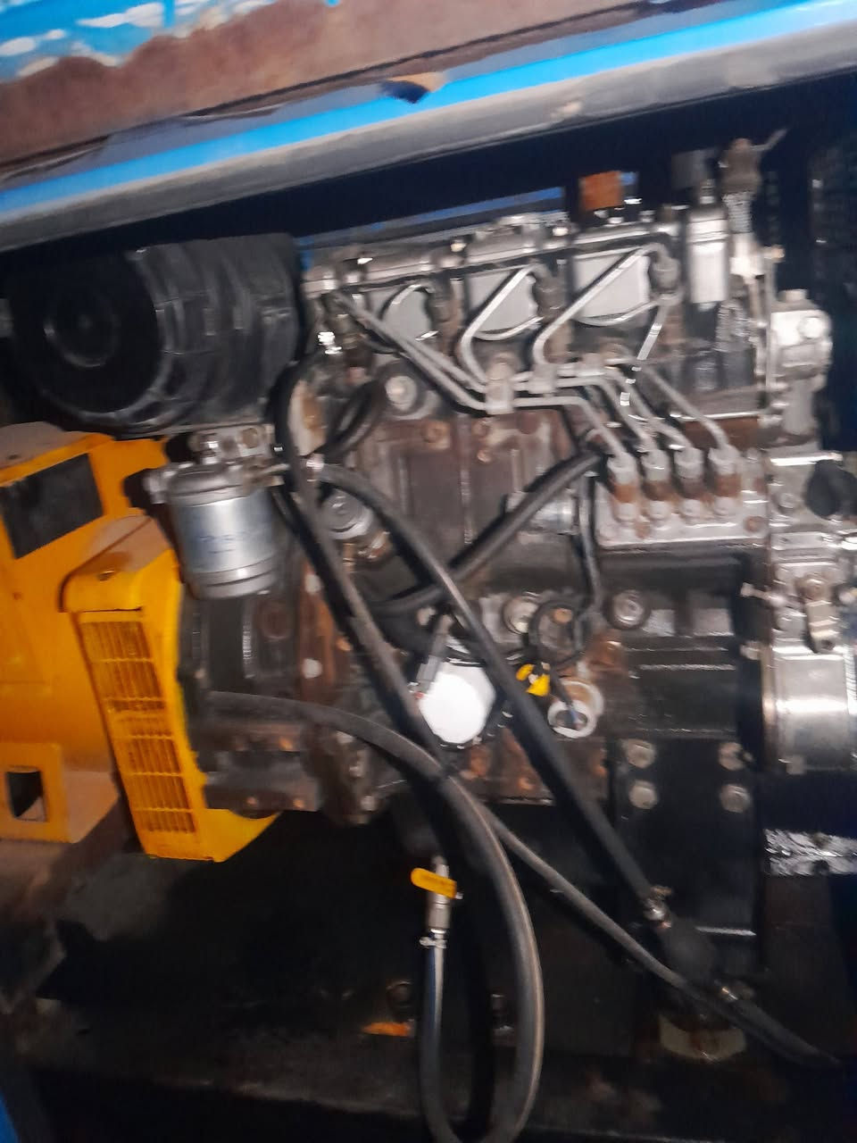 السلام علیکم
للبيع مولدة بيركنز 4 سلندر 
35 KV مستعملة نظيفة جدآ محرك غير مفتوح 
السعر 45 ورقة اني مكلف بالنشر هذا رقم صاحبها 
***********
