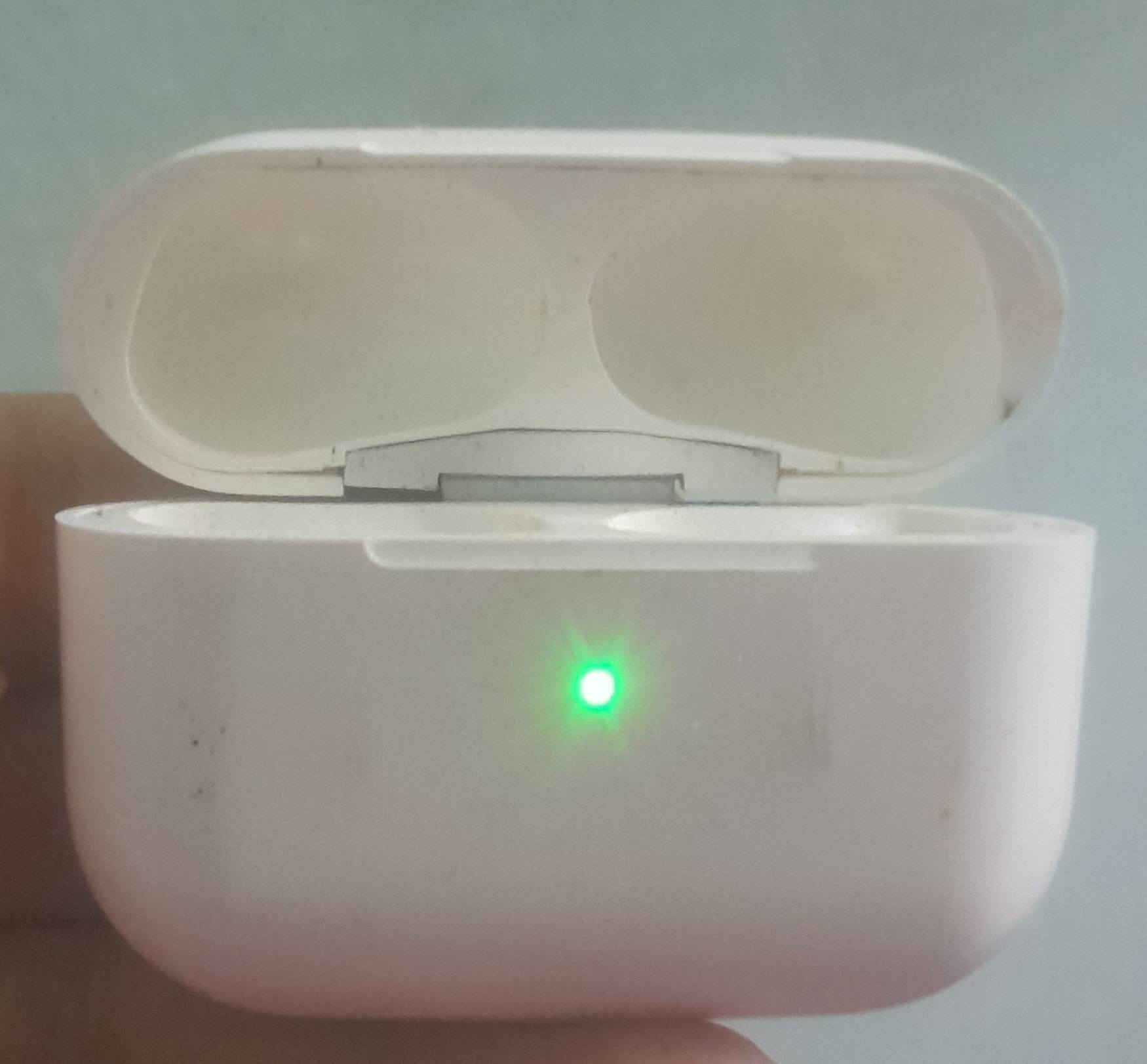 للبيع عدد ٤ بوكس ايربودز ابل 1 و 2 وارد الخارج


**إذا كنت صاحب هذا الإعلان وتريد حذفه لأي سبب، رجاءا أرسل رسالة إلى الدعم الفني**