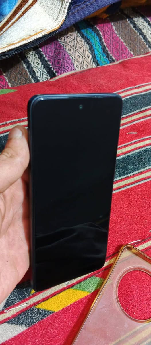 تليفون ماداخل صيانه جديد سعره 150غفل مكلف بلنشر
هاذه رقم صاحب تليفون ***********
