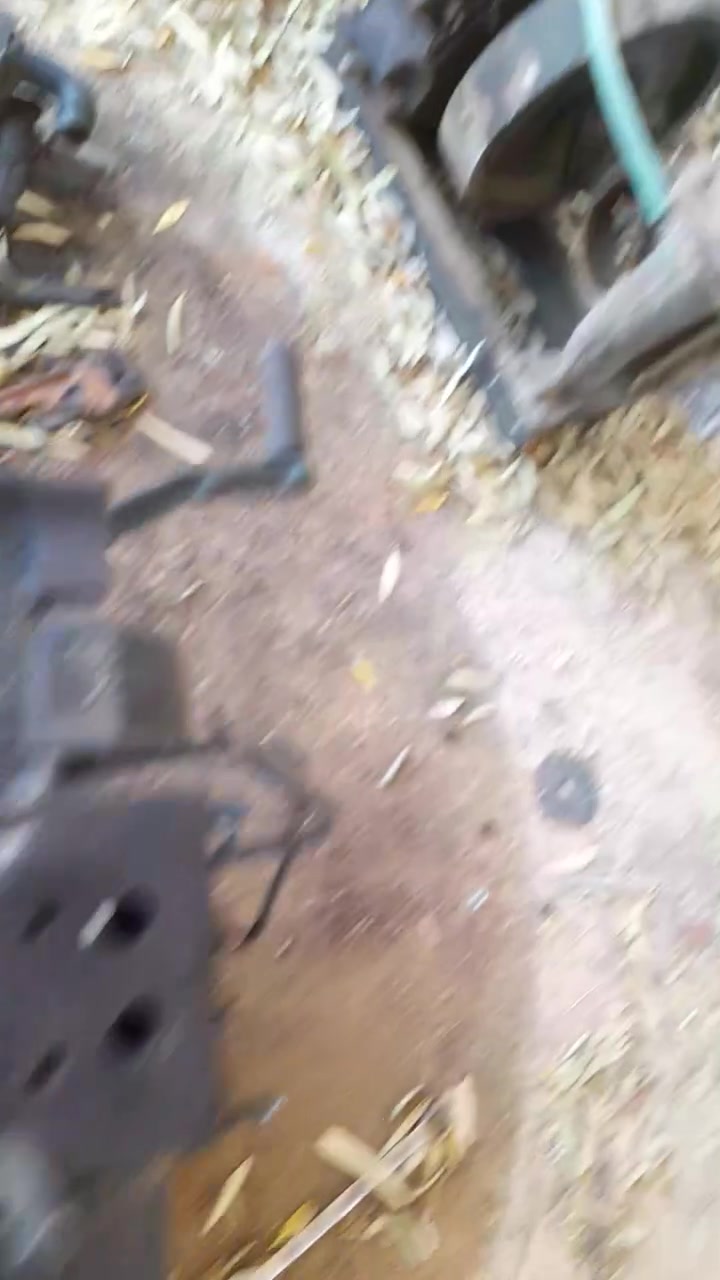 للبيع ماطور دمبر هندي  5حصان  4*4  خنزيره 
السعر 300 الف


**إذا كنت صاحب هذا الإعلان وتريد حذفه لأي سبب، رجاءا أرسل رسالة إلى الدعم الفني**
