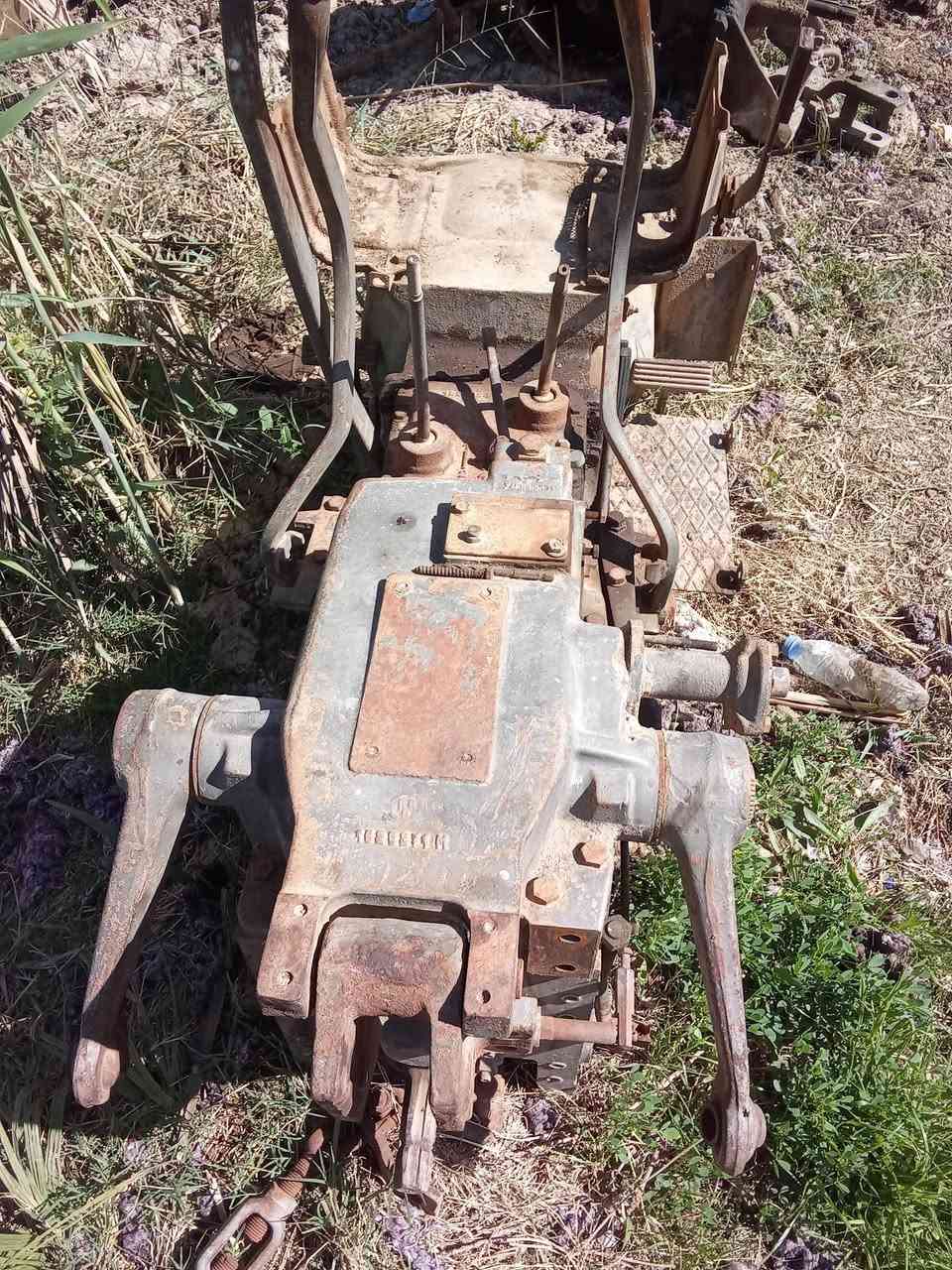 السلام عليكم. ادوات تفصيخ مكينا اكرفول. او فوركسن زنجيل.  كلشي موجود كير صرف صفاح ***********
