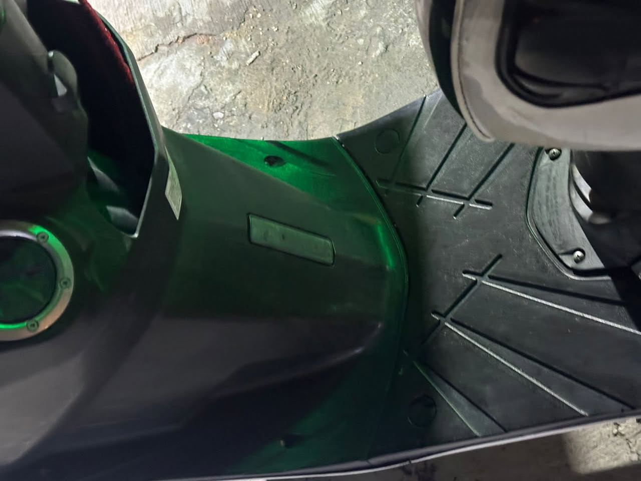 السلام عليكم
دراجة رياضي نوع ثعلب 
تزويد ابلادي 
بوشة 58
اكلجات رياضي 
دراجة ما مفتوح 
مكان بغداد شعلة
سعر 900 وبيهة مجال للطيبين 
رقم ***********
