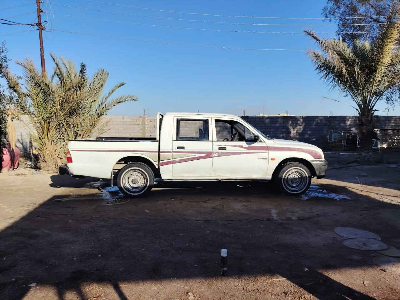 سلام عليكم نسيبوشي للبيع موديل ٩٩ سياره جاهزه من كلشي تحويل ثاني يوم بسمي مجدده لل ٣٠ مكفولة من العيب الشرعي المكان ذي قار سوق الشيوخ النتصال *********** السعر ٤٣
