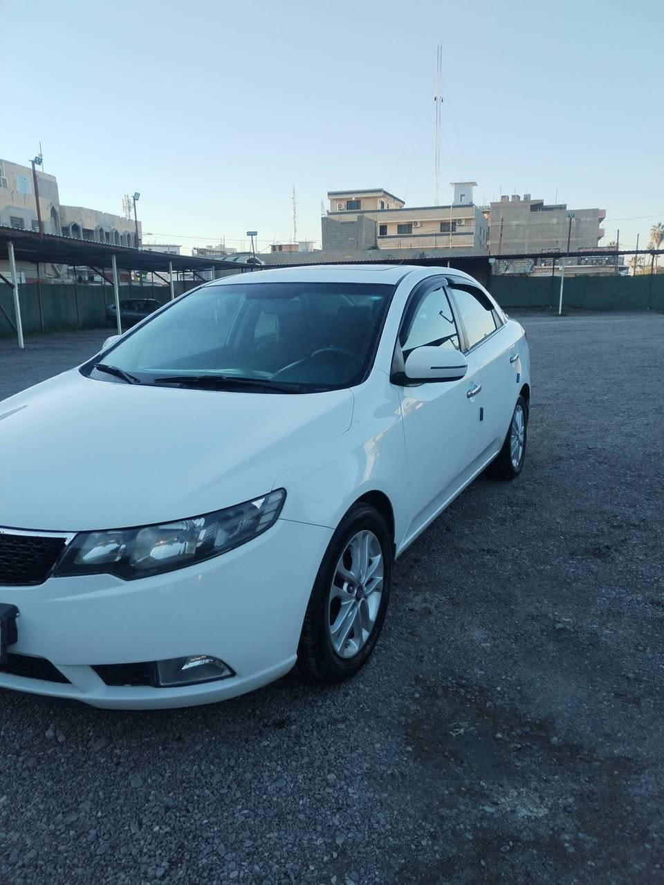 #للبيع...
بسعر 115$وبيه مجال بسيط 
سيراتو 2011
رقم اربيل دولي 
شرط الوكالة والتحويل 

✳️محرك 1600شرط لاتبخير ولاتنقيص 

✳️كير اتوماتيك  اي عيب مابيها مال بيت"

تدفئة /تبريد/كهربائيات/صدر/تايرات/كلها مكفوله 

🚘سياره جاهزه شرط برغي ما ناقصها Ⓜ️

✅سياره كلين بدون ضرر بيها ملاحظات مثل ماموجود بالسونار مع الصور Ⓜ️
السعر 115$💸

تايرات 4️⃣ جديدة 🆕 
صدر امامي خلفي كلا جديد 🆕 
مكان السيارة موصل الأيمن 
رجاءً ما أقفل سعر بالتلفون تعال وتدلل 

للاستفسار *********** 
***********
