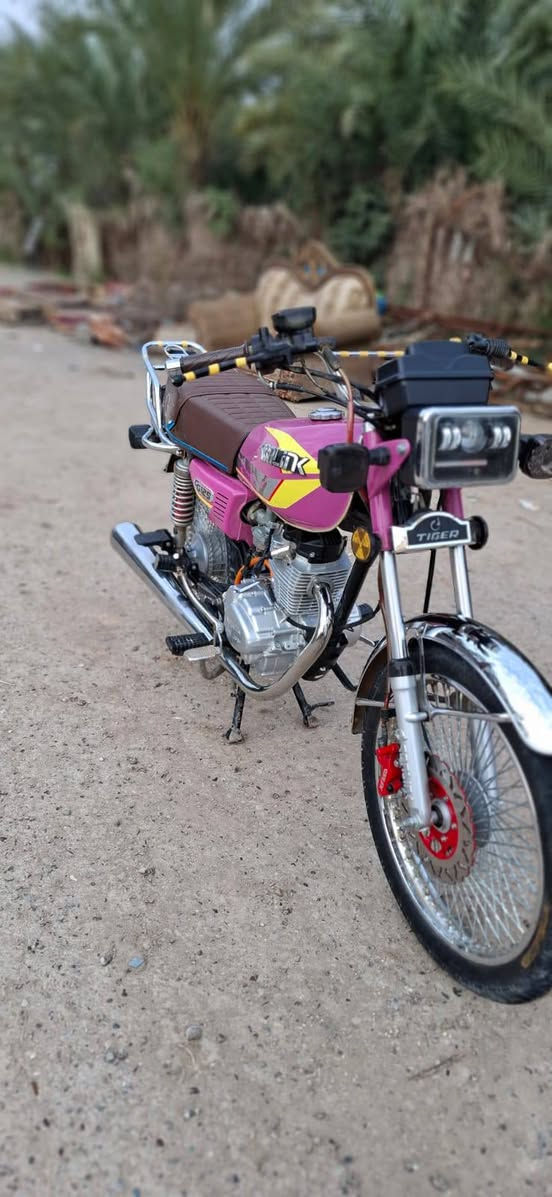 السلام عليكم دراجة أربعة كير تايكر دراجة نظيفة *********** بغداد بوب الشام
