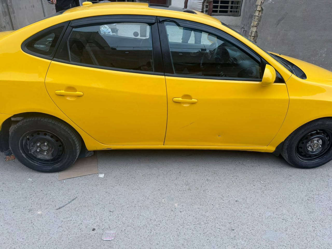 اسلام عليكم اخواني العزاز 

متاح سيارة النترا مقدس موديل ٢٠٠٨

سياره خير من الله عوزها بعض الملاحظات 

اليبل واحد سياره حادثها بل جاملغ الخلفي 

ومعمر نفسه بدون كص بدون دواخل 

مكفوله لغد وشواصي 

السعر ٨٧ وبيها مجال الطيبين مكاني بغداد مدينة الصدر رقم ***********
