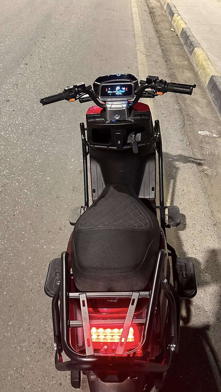 السلام عليكم ماطور شحن Renix-E
مستخدم شي قليل
6 باتريات دبل
لون الكرزي المميز 
مواصفاته معروفه بريكات ABS
لايت زينون عالي وناصي 
سرعه 85 حقيقي
السعر 825الف 
التواصل على هذا الرقم اتصال او واتساب 
***********
