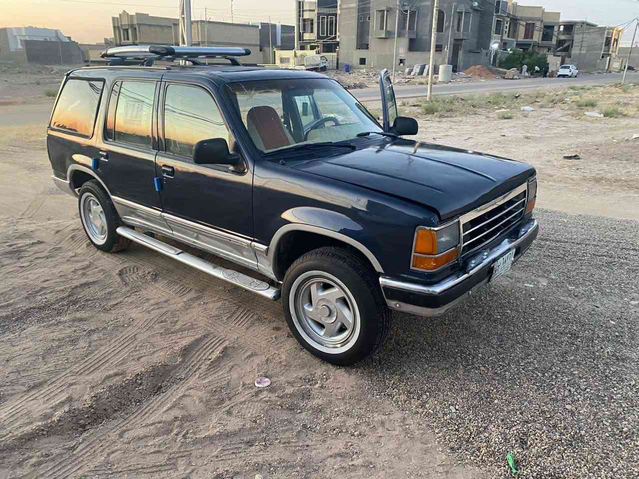 فورد اكسبلور موديل 91 رقم انبار ألماني سنوية لل 28 محرك وكير بطة فيفتي ٣٠٠٠ صبغ جمالية بدون اي ضربة تخم تاير جديد جاهزة من كلشي مكانها فلوجة السعر 34$ وبيها مجال للاتصال ***********
