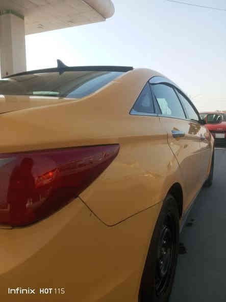 السلام عليكم ورحمه الله للبيع فقط سوناتا موديل 2011 وارد امريكي بأسمي شرط التحويل رقم بابل مميز سنويه لغايه 2026 حادث بابين جهه السايق بلادي بالعراق بدون معجون وحادث امريكا جاملغ خلفي بدون دواخل سياره خير من الله وجاهزه للشغل للأستفسار الاتصال على الرقم ************************** السعر 83وبيه مجال مكاني واسط الصويره
