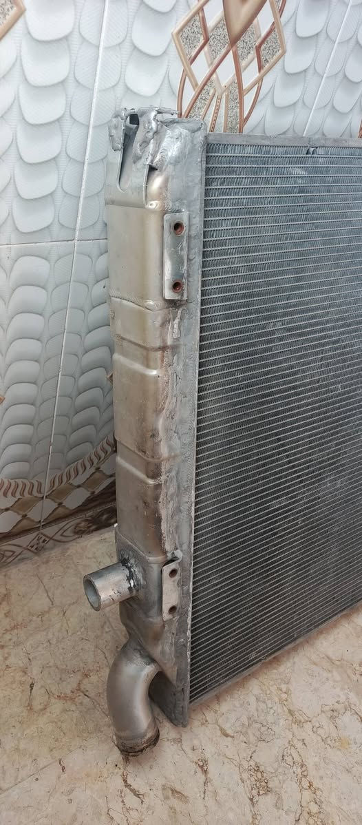 راديتر 113زغيره مشيشه وكامله جديده رقم الهاتف ***********
