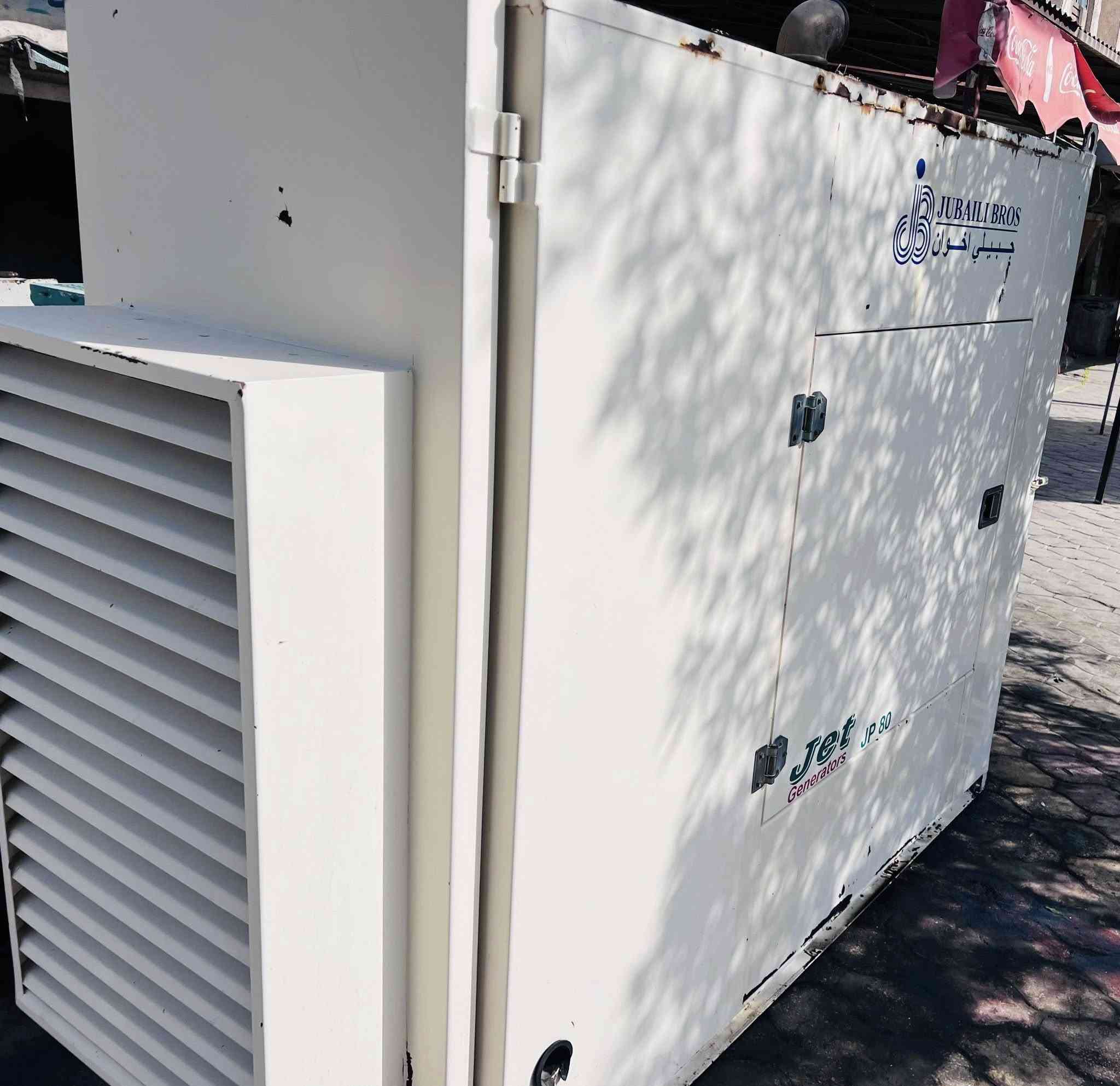 نوع المحرك:بيركنز إنكليزي الأصلي
القدره:80/KVA

المحرك:4بستم سوبر 

نوع الملف:لوري سومر فرنسي 

نوع الكاتم جبيلي 100‎%‎

مع سسستم بروتكشن كامل للحمايه ونظام اوتو Ato المولد نضافه 90‎%‎

☎️رقم الهاتف:***********

***********

🔷العنوان:بابل
