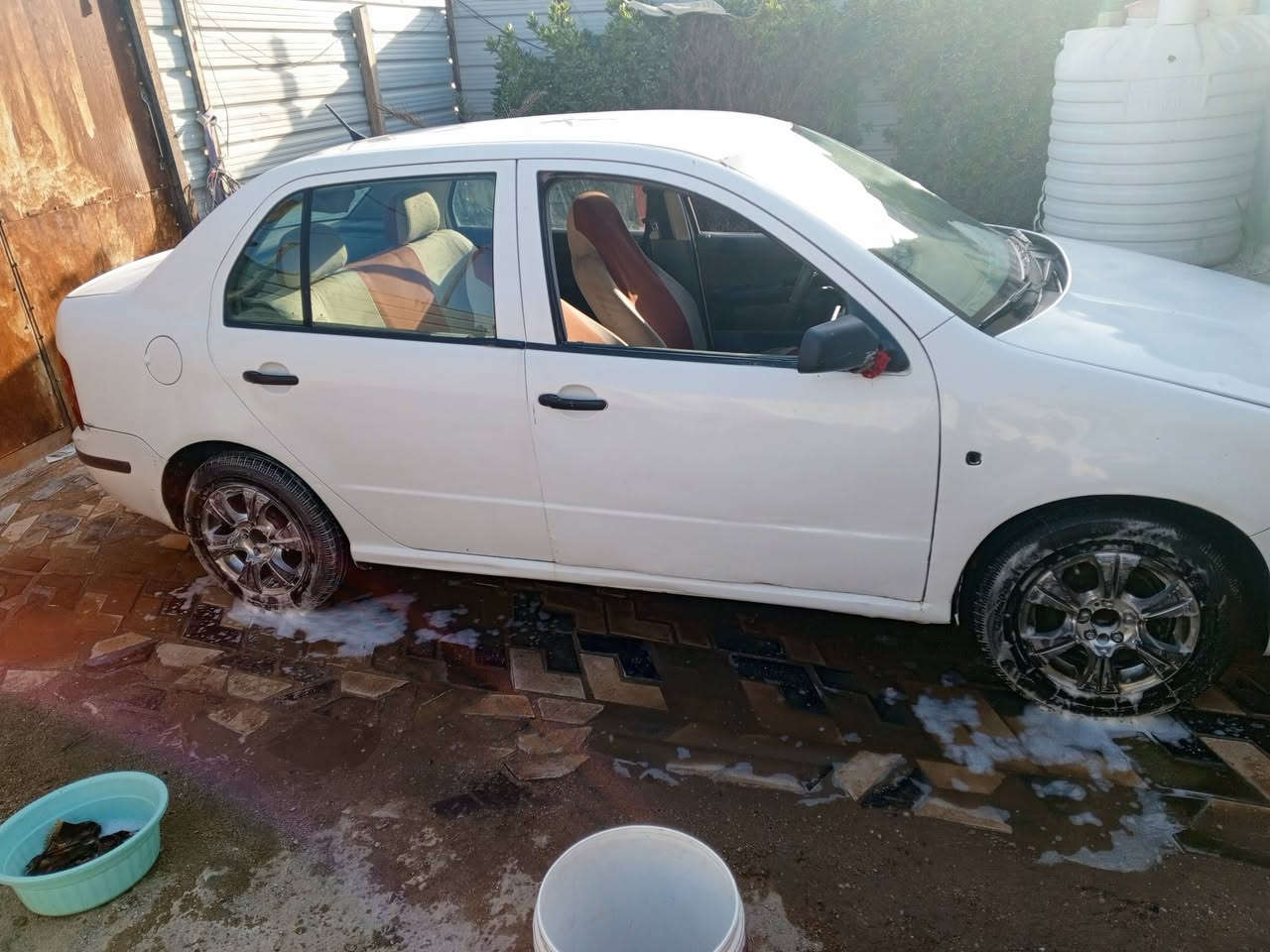 السلام عليكم اخوان سكؤده ألماني 2005بسمي تحويل ثاني يوم السعر 35ؤبيه مجال ***********
