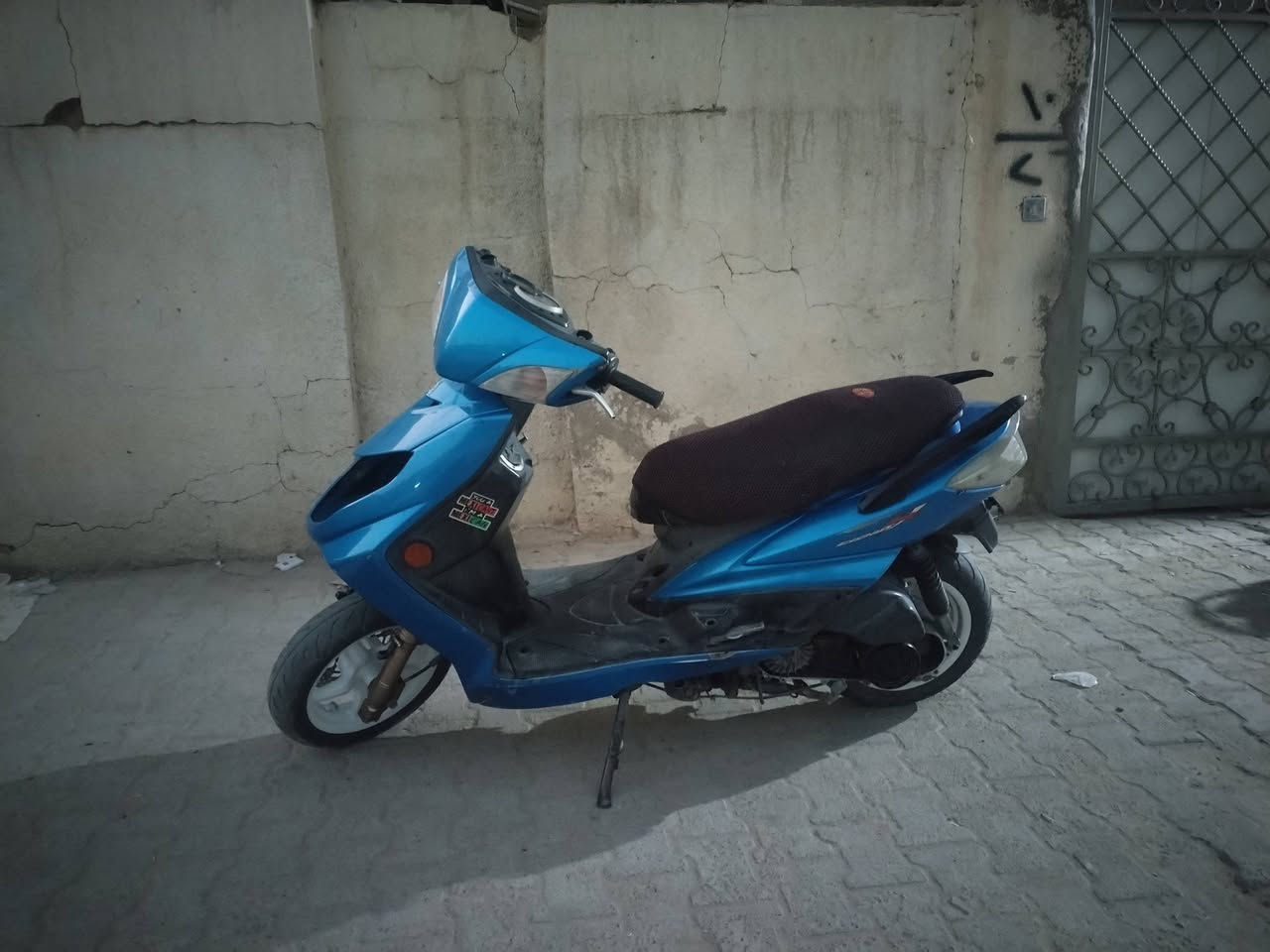 سكنس فحل نوزل مكينه 58 ونص الدراجه شلعه ومعدل بيع او مراوس 
كهربائيات كلها شغاله 

سعرها 600 وبيها مجال 

عداد كلهه شغال 

صالنصه 3 قطع 

صدر رياضي 

كلجات رياضي

سبايدر منفصلل مال تي ماكس 

دراجه مفولههه 

لايت الكدام موجود 

جاملغ الأمامي موجود 

ابيعك دراجه ماعايزه برغي الدراجه احله من الصووره شررط شلع ومعدل تشك الكاع 

المكان كوفه 

متواجد خاص


**إذا كنت صاحب هذا الإعلان وتريد حذفه لأي سبب، رجاءا أرسل رسالة إلى الدعم الفني**